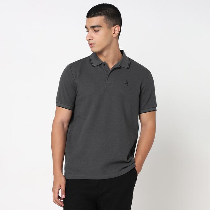 Men Cotton Blend Slim Fit Polo Solid T-shirt