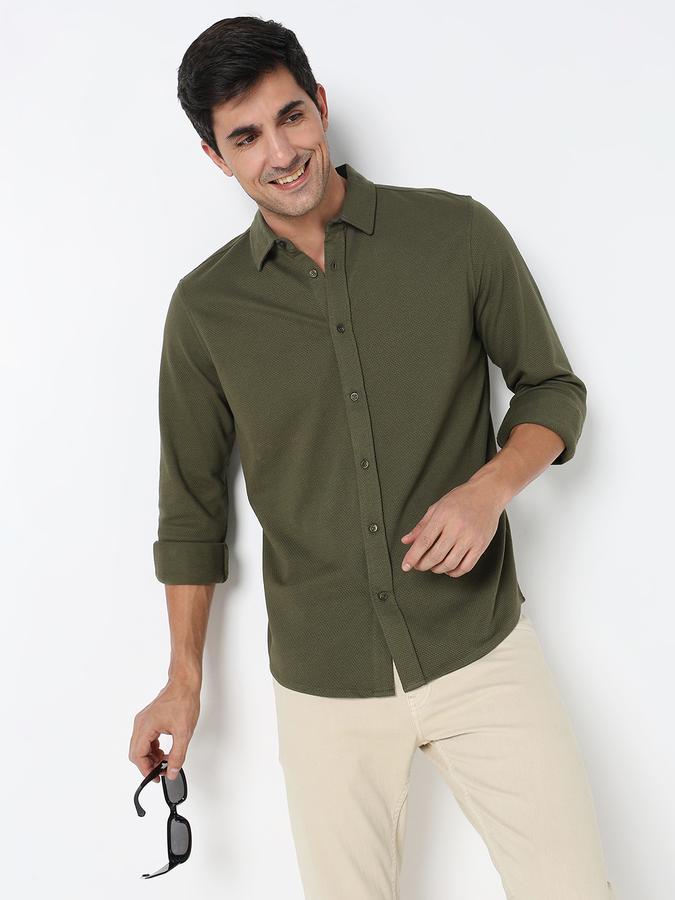 Men Cotton Regular Fit Point Collar Solid Shirt